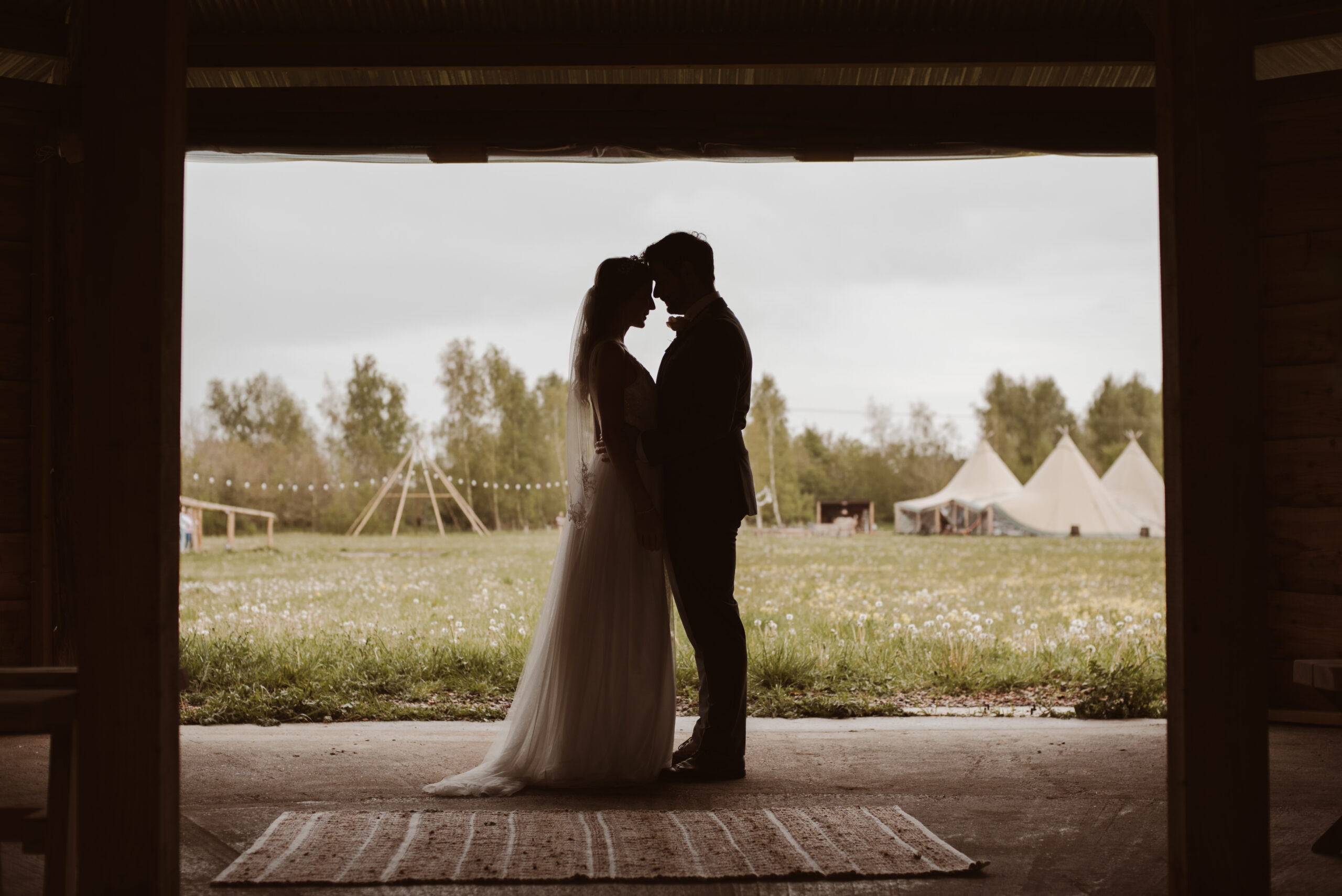 couple in outdoor wedding ceremony